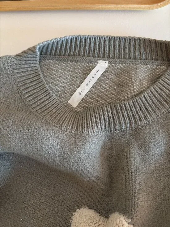 Green Flower Sweater - Picture 3 of 5